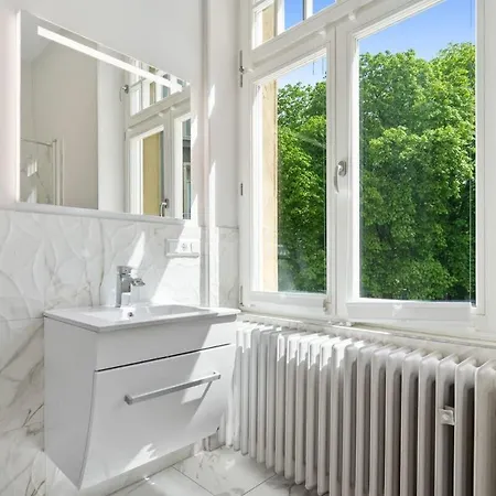 Charming Room With Balcony In Villa Central Luxembourg Villa