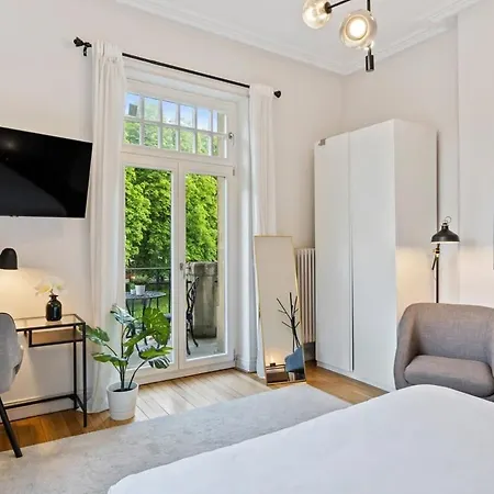 Charming Room With Balcony In Villa Central Luxembourg *