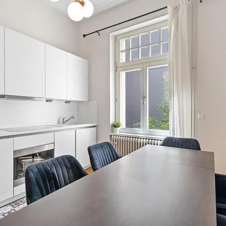 Willa Charming Room With Balcony In Villa Central Luxembourg Luksemburg