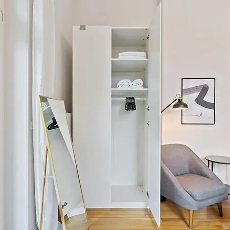 Charming Room With Balcony In Villa Central Luxembourg *